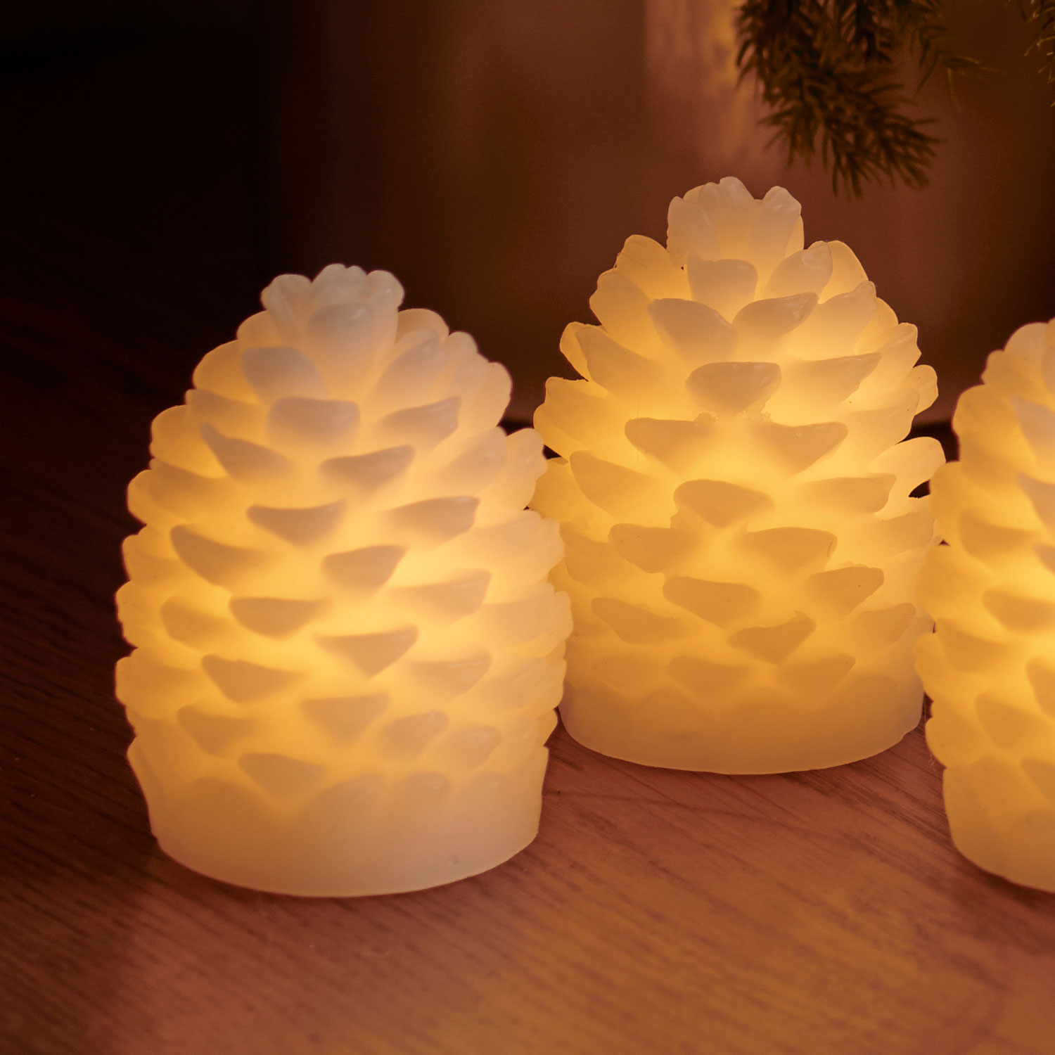 Clara Pinecone Mini 7.5cm, 2 pcs