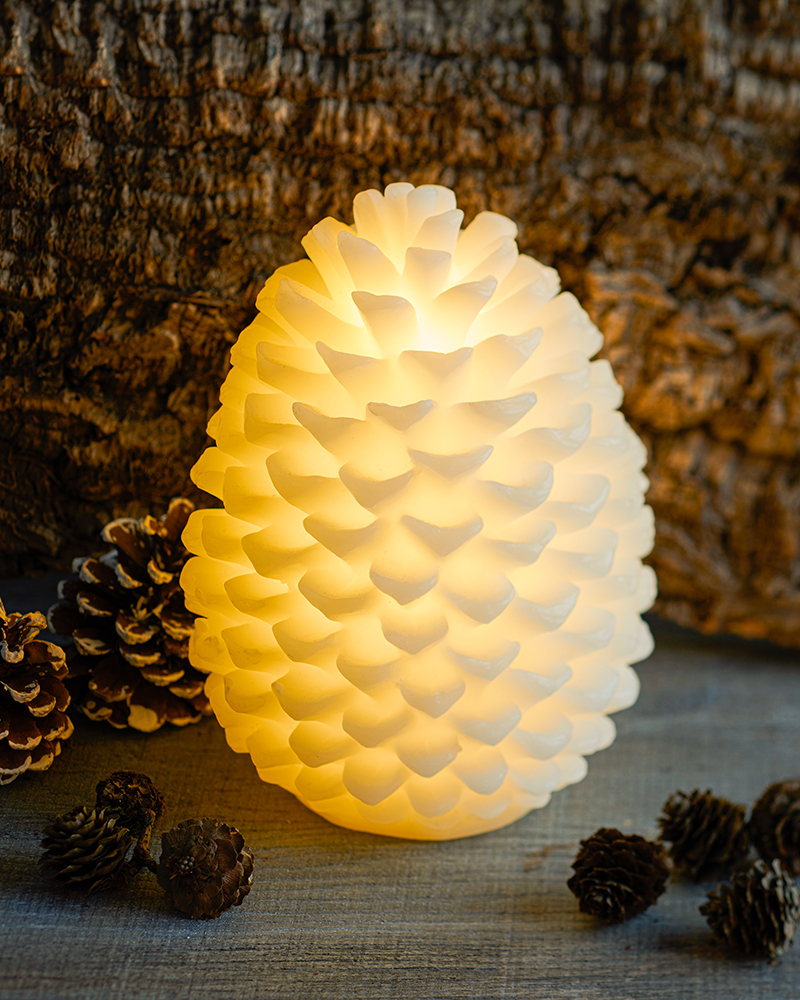 Clara Pinecone 18cm