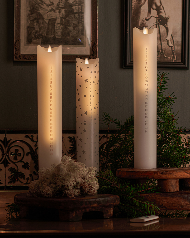 Sara Calendar Candle 30cm, White/Silver
