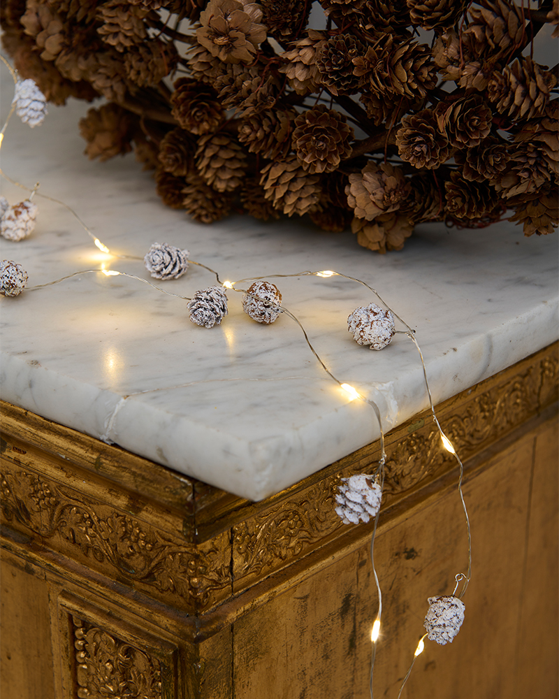 Molly Cone Garland, White