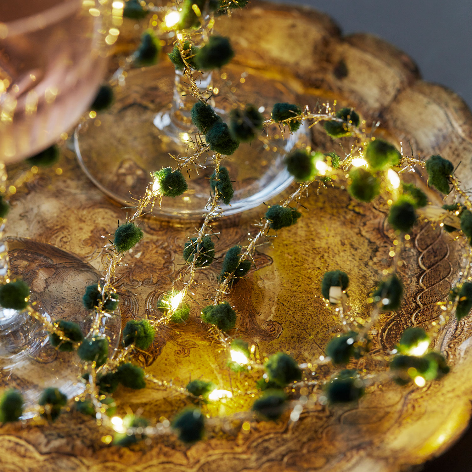 Ina, 20 LED - 2 m, Green/Gold