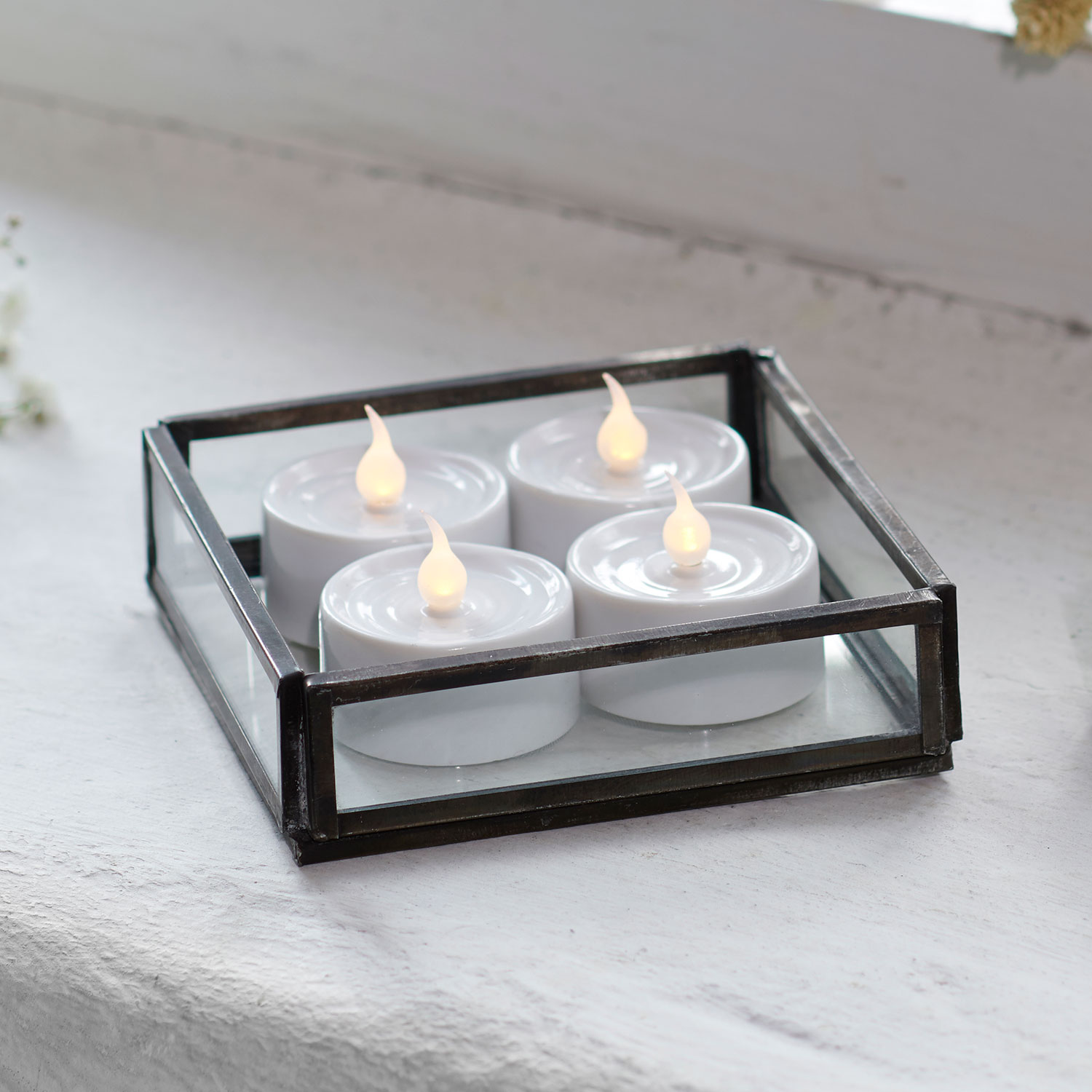 Lone Tealights 4 pcs Ø3.5cm, White