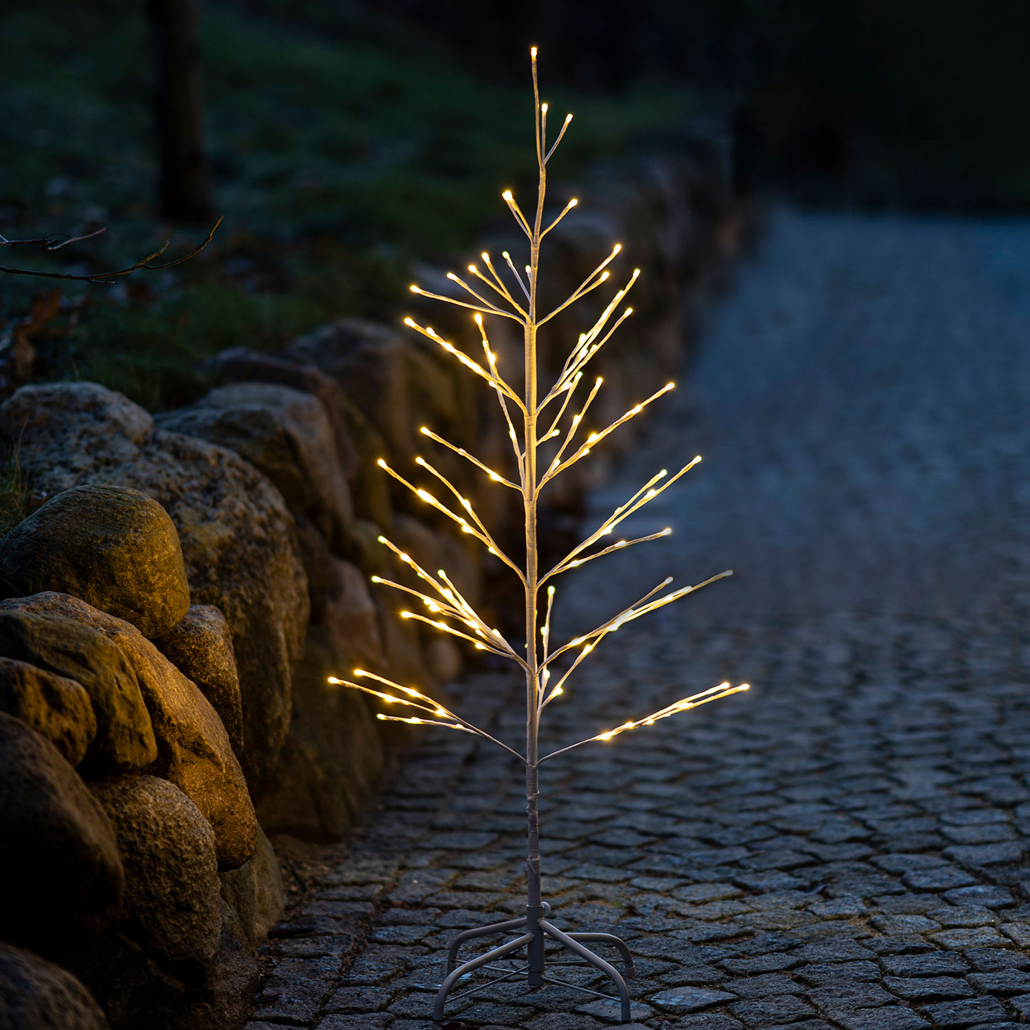 Isaac Tree White 1.2m