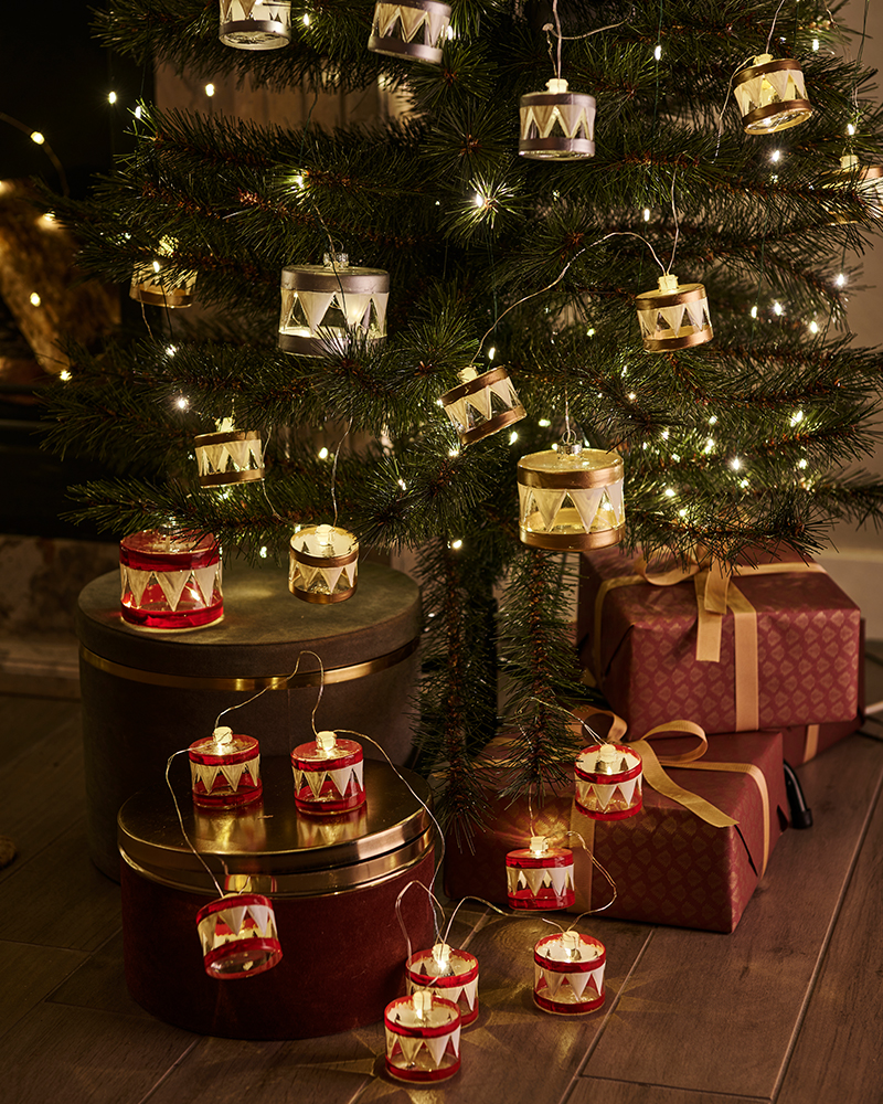 Elly Drum Garland, 8 LED, Red