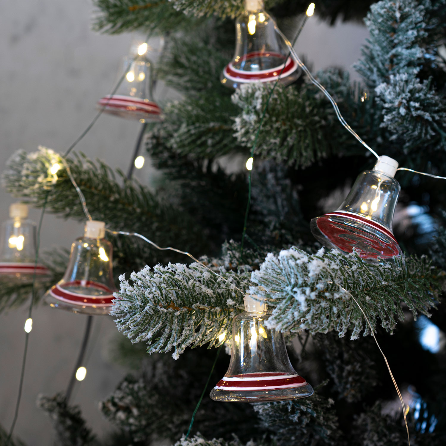 Tiffany Bell Garland 8 LED, Clear/Red