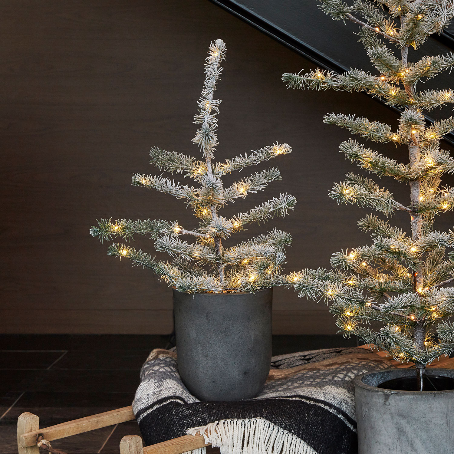 Alfred Tree 0.6m, Snowy - 30 LED