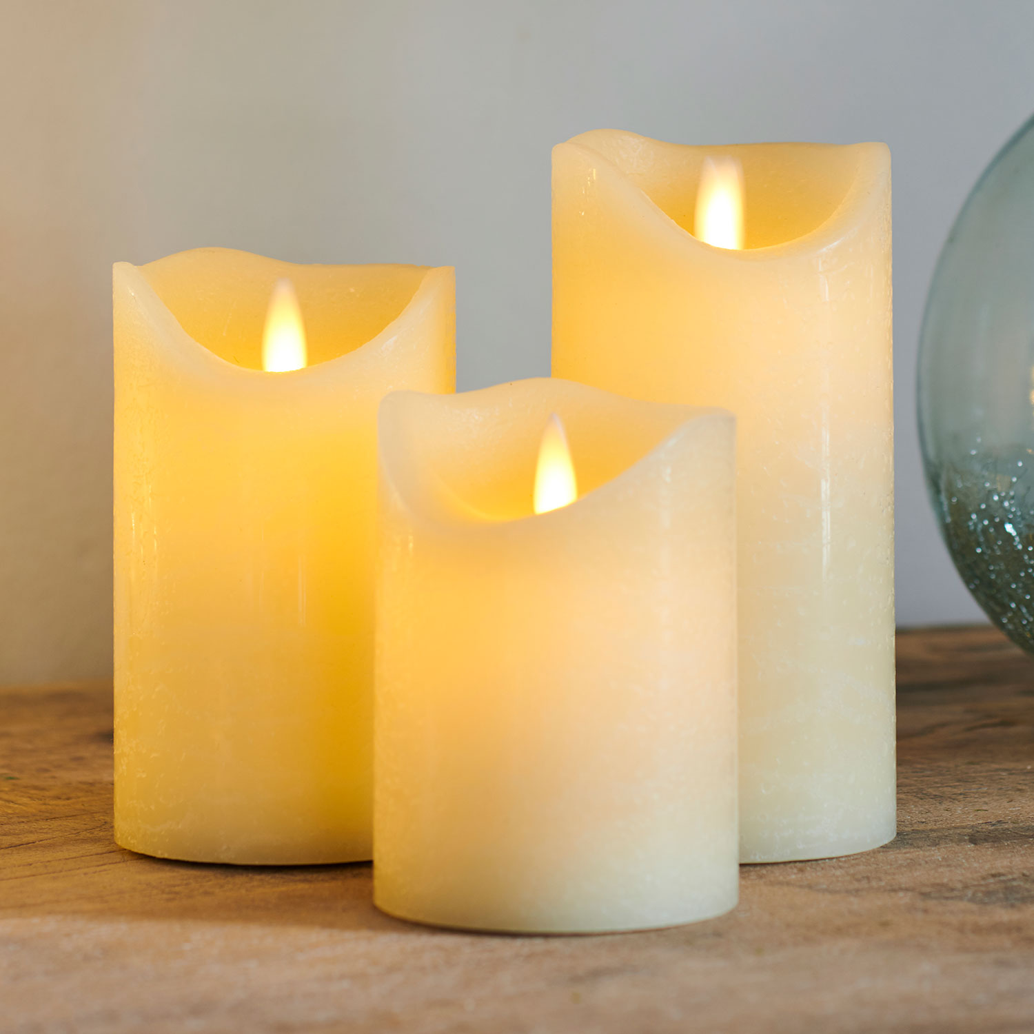 Sara Pillar Candles 3 pcs set, Ø7.5 x 10/12.5/15cm, Almond