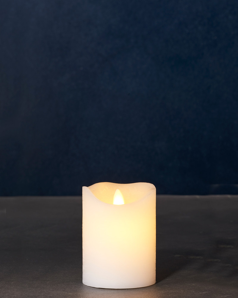 Sara Pillar Candle Ø7.5 x 10cm, White