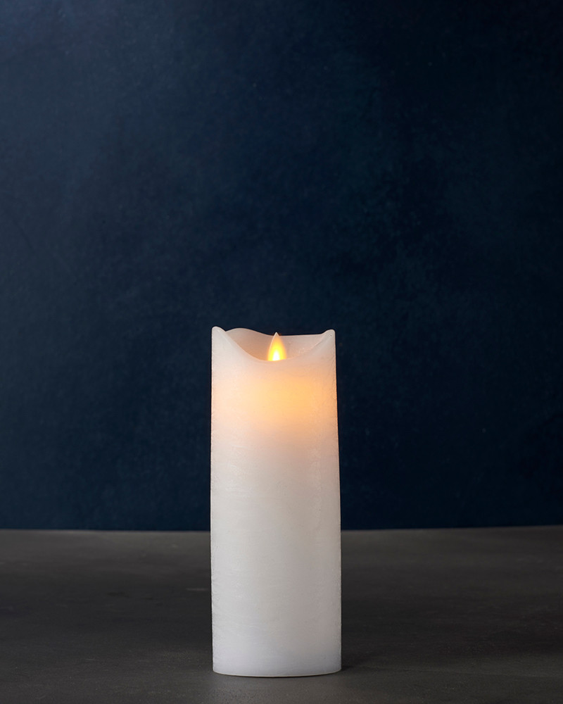 Sara Pillar Candle Ø7.5 x 20cm, White