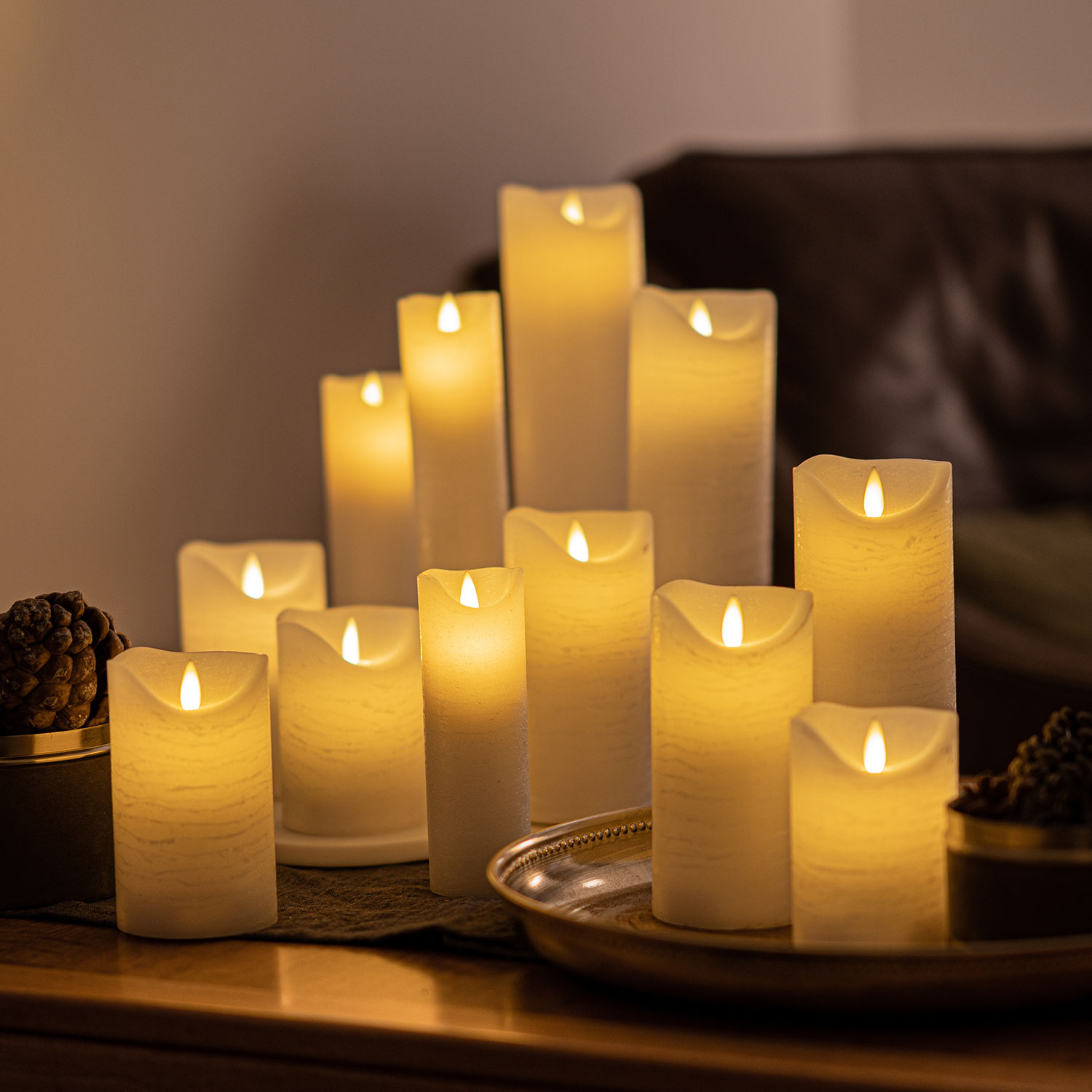 Sara Pillar Candle Ø7.5 x 25cm, White