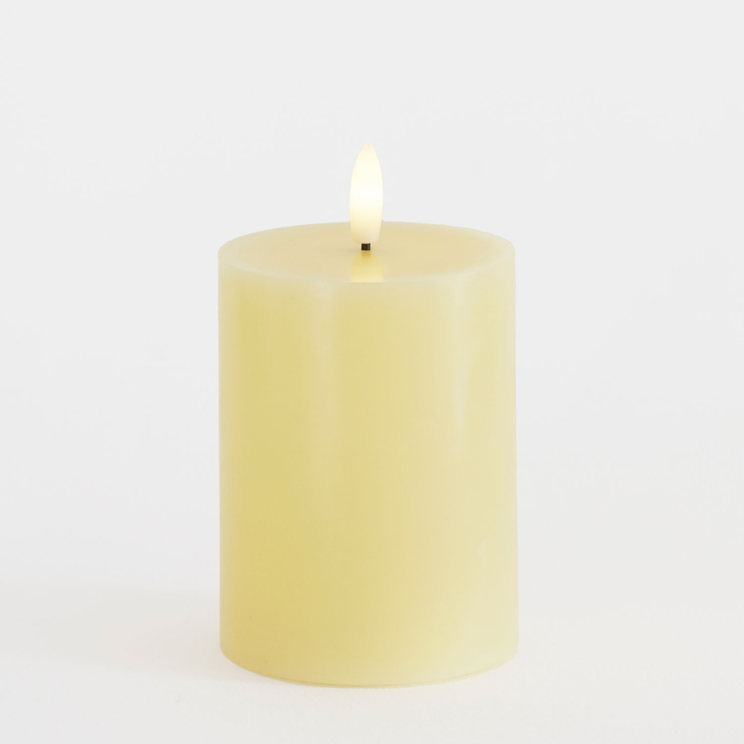 Sille Pillar Ø7.5 x 10cm, Pale Yellow