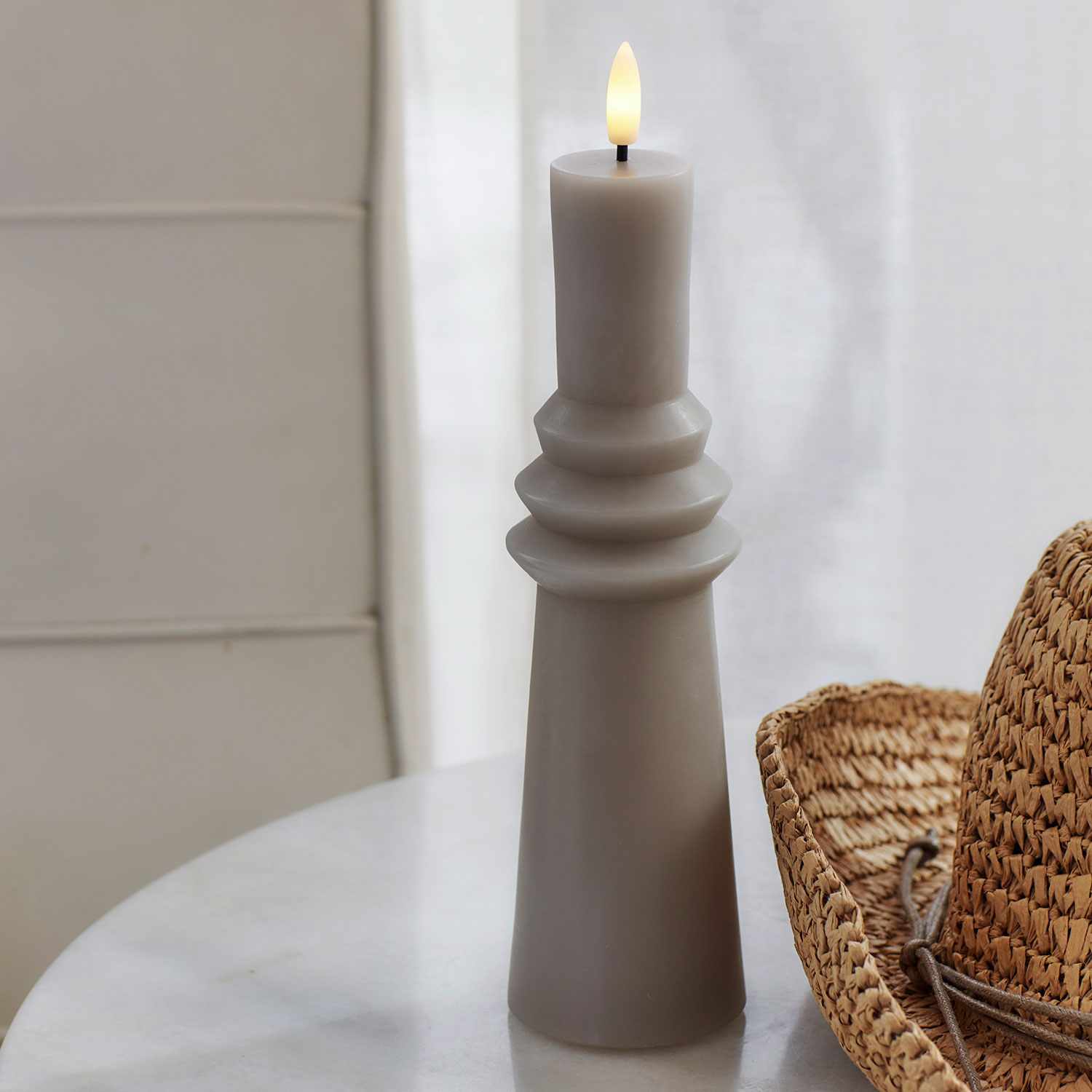 Nordic Sculpture, Sille Ringet Ø6 x 22 cm, Warm Gray