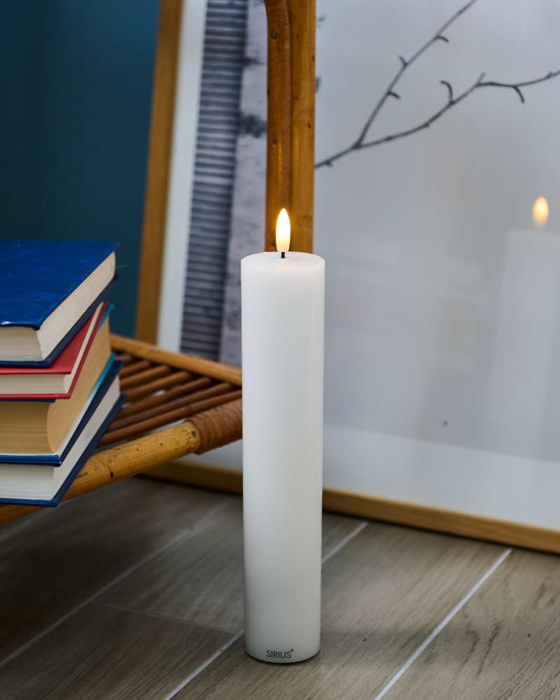 Sille Rechargeable Pillar Candle Ø5 x 25cm, White