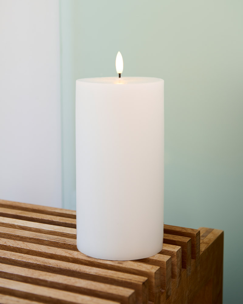 Sille Rechargeable Pillar Candle Ø10 x 20cm, White