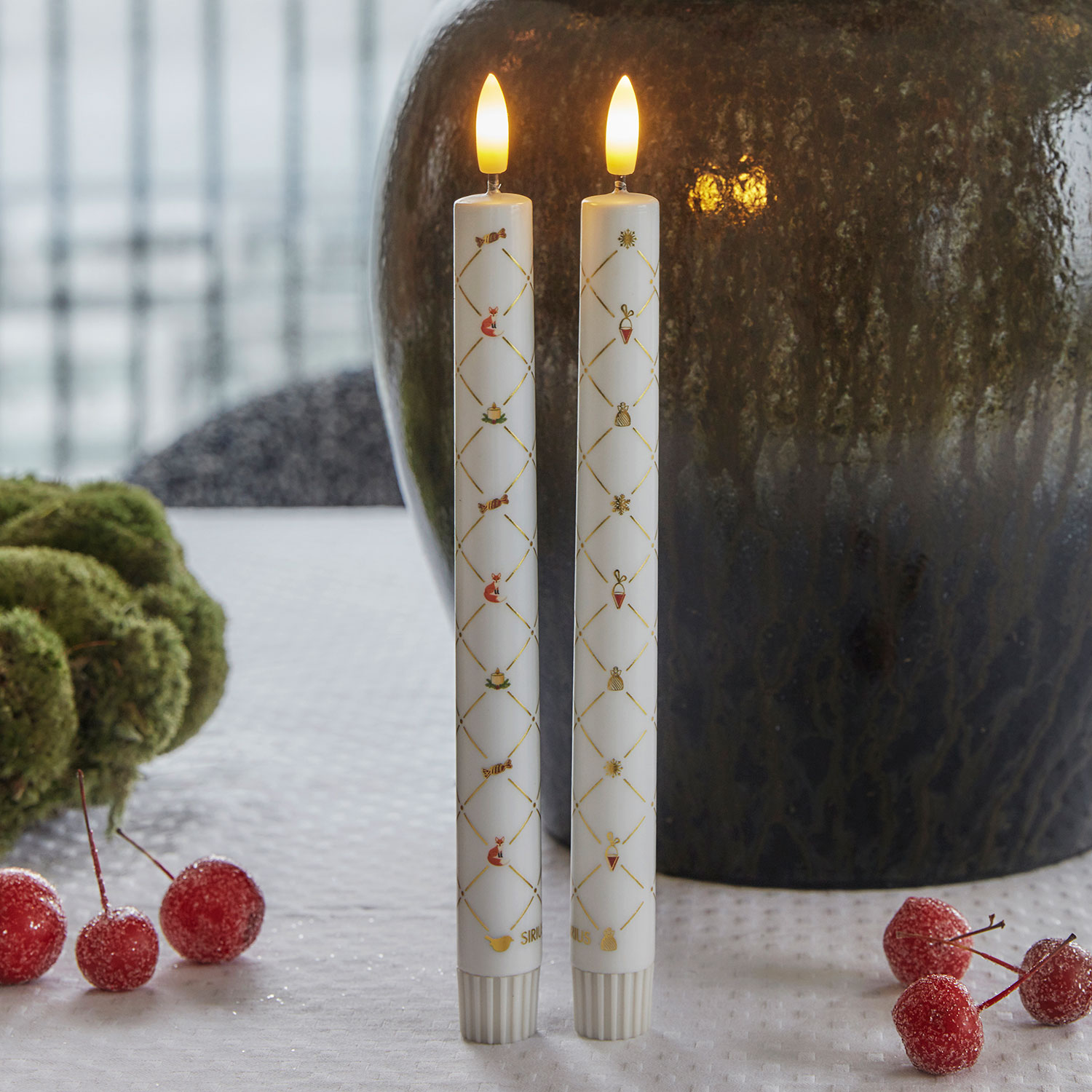 Elvira Taper 2 pcs - 25cm, White