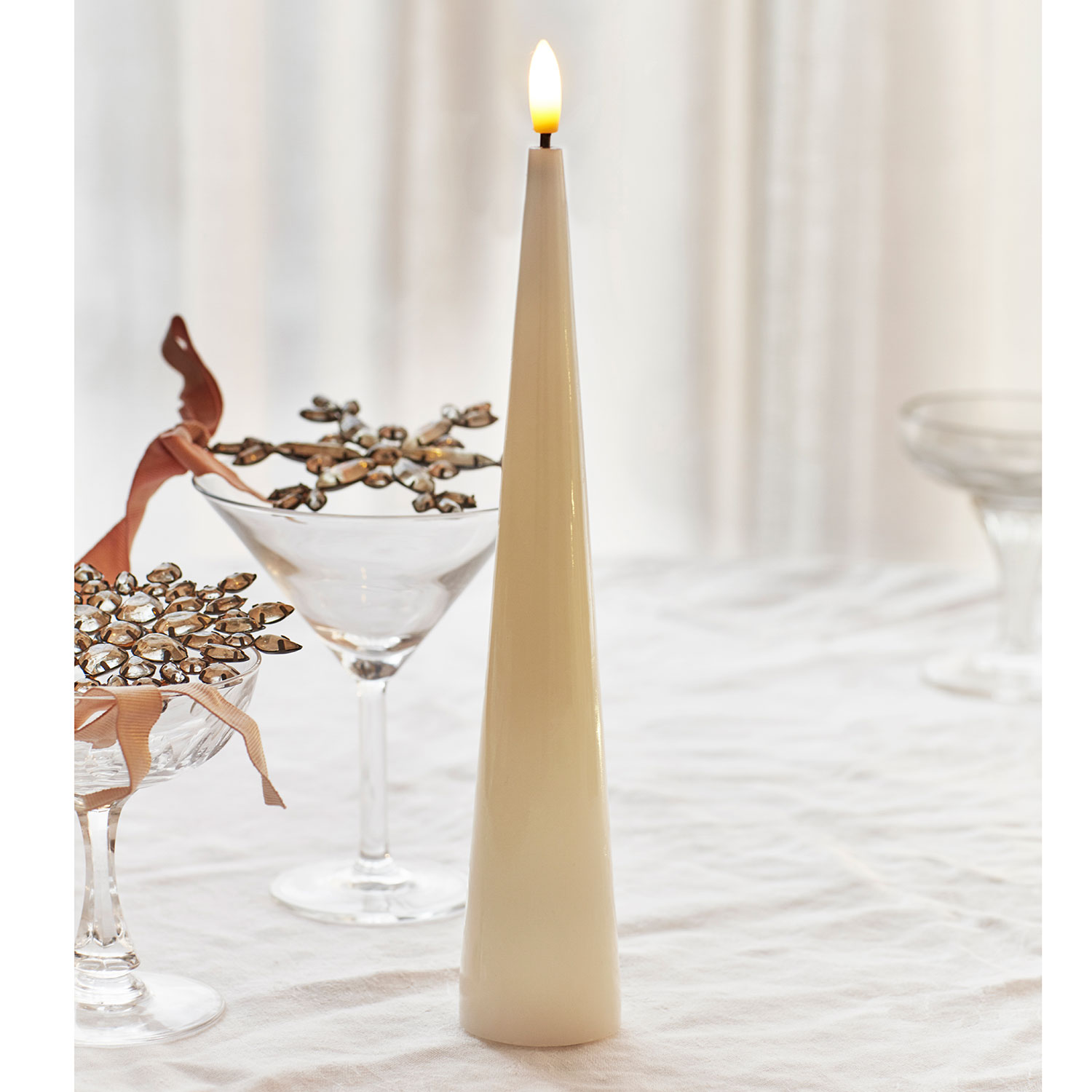 Sille Lacquer Cone - Ø4.8 x 26cm, Ivory