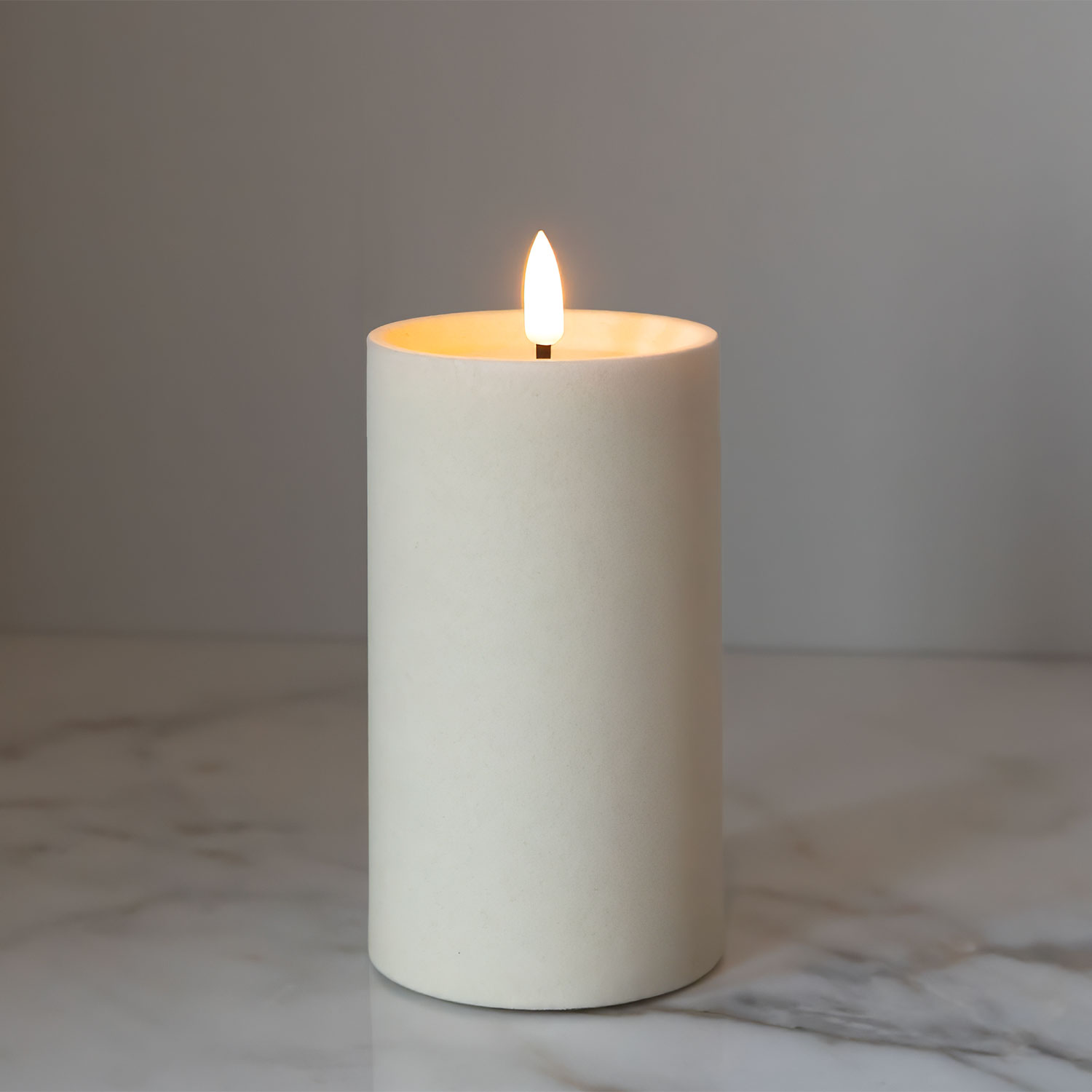 Sille Velvet Pillar - Ø7.5 x 10cm, Ivory