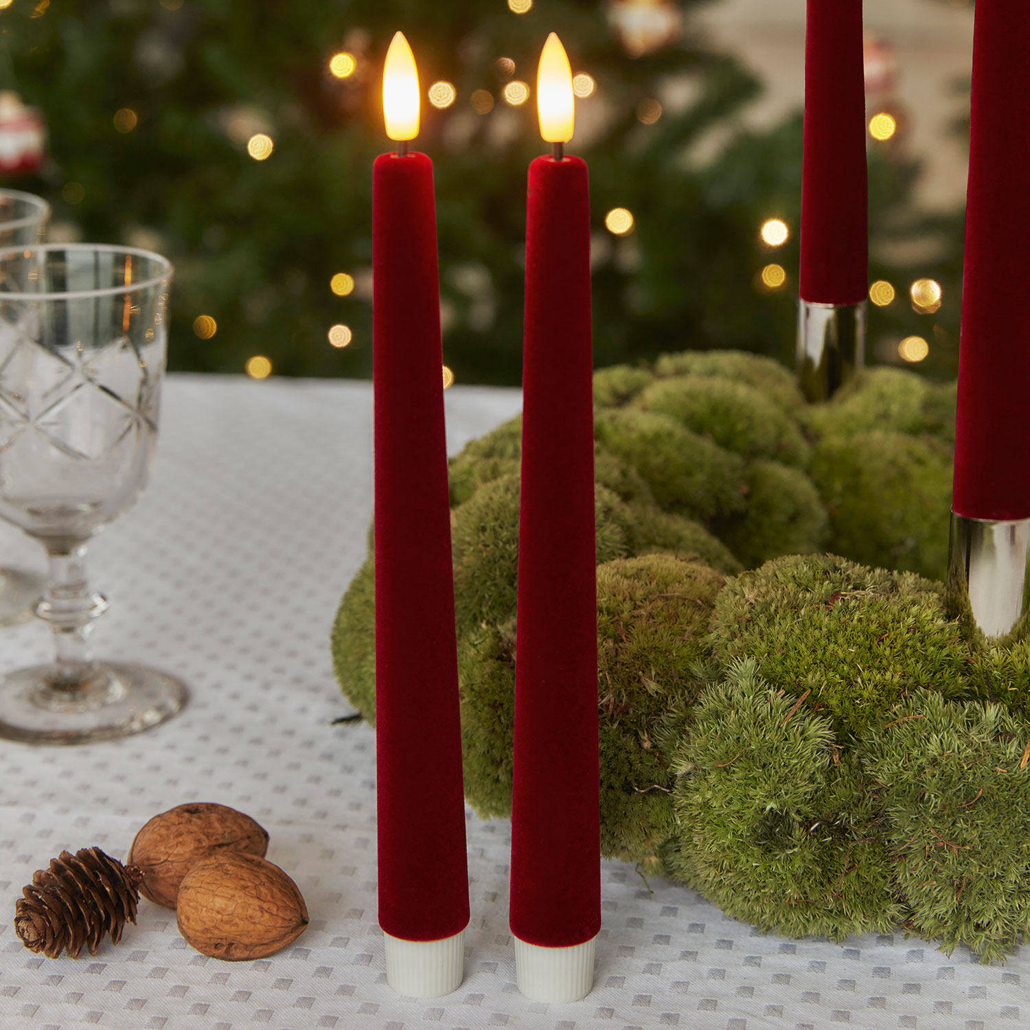 Sille Velvet Taper 2 pcs - Ø2 x 25cm, Cherry